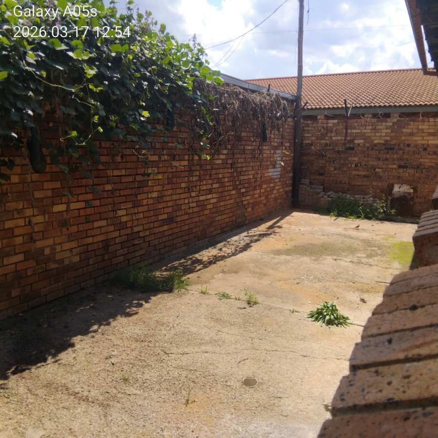 Commercial Property for Sale in Promosa North West